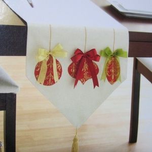 NEW TABLE RUNNER 72 inch WINTER WONDERLAND EMBROIDERED 3 ORNAMENTS